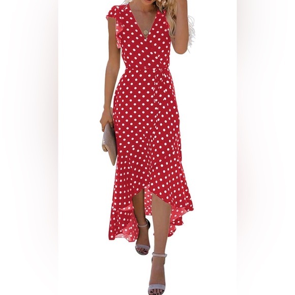 Dresses & Skirts - NWT Cross V-Neck Flowy Polka Dot Maxi Dress Size Large